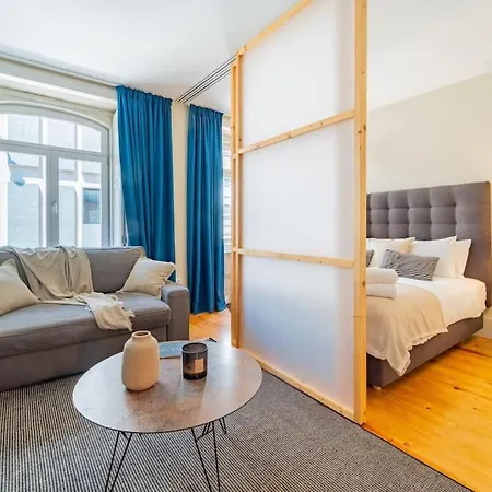 Apartment Almada Style Porto